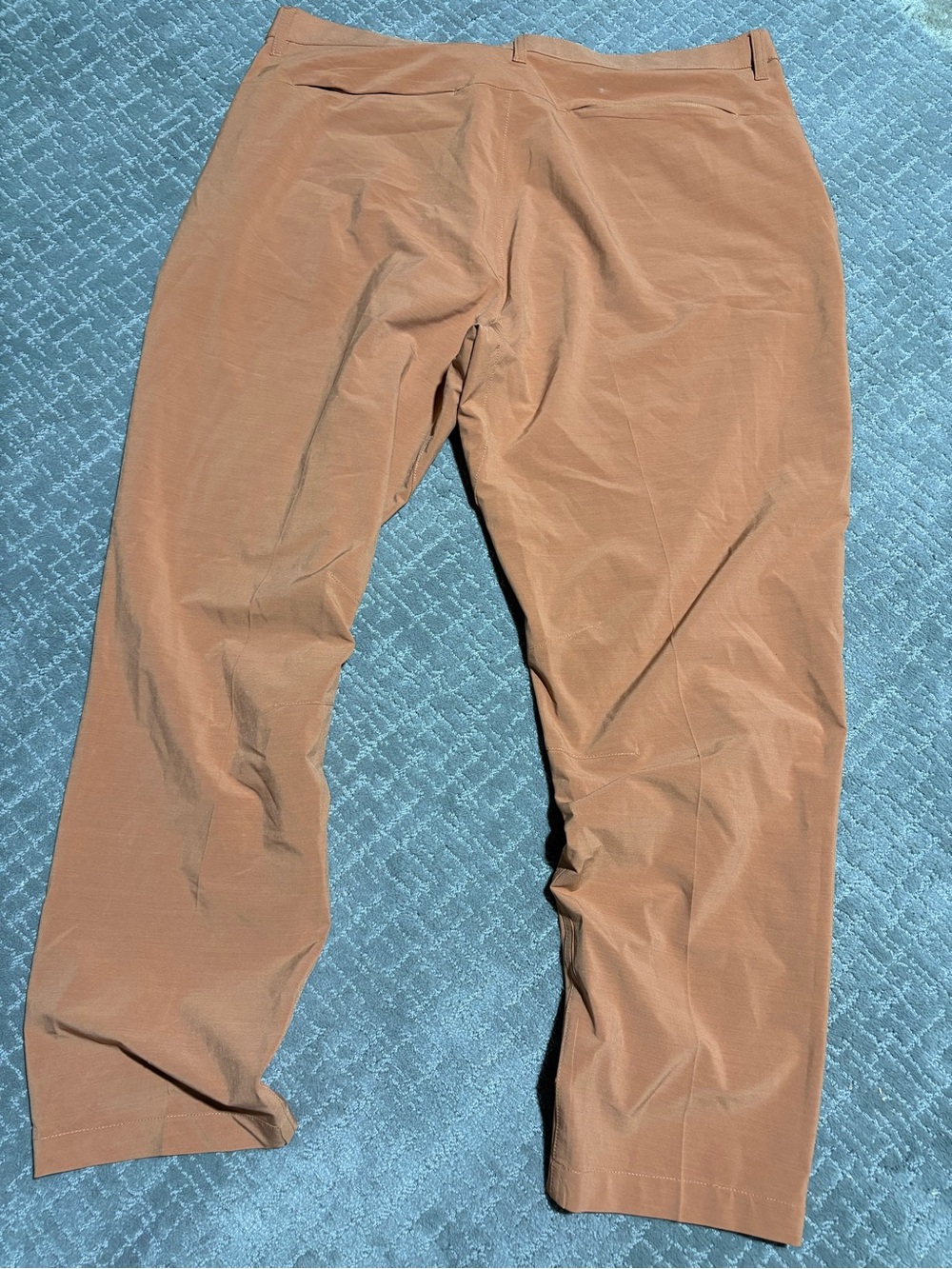 Fabletics pants - Picture 3 of 4